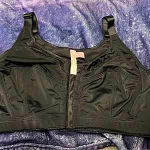 Comfort Choice Front Closure Wireless Bra 46B Black Full Coverage Support Bra